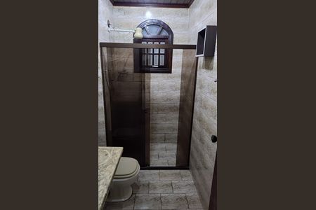 Casa para alugar com 500m², 3 quartos e 2 vagasBanheiro 1