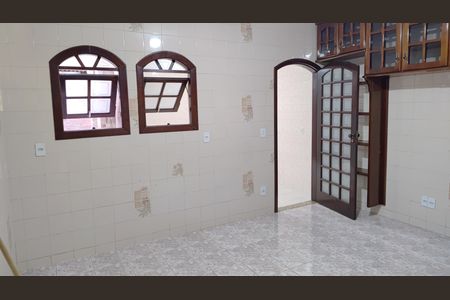 Casa para alugar com 500m², 3 quartos e 2 vagasCozinha