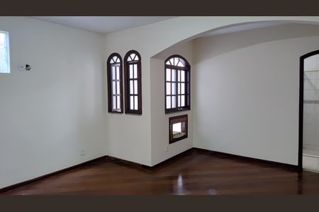 Casa para alugar com 500m², 3 quartos e 2 vagasSuíte 2