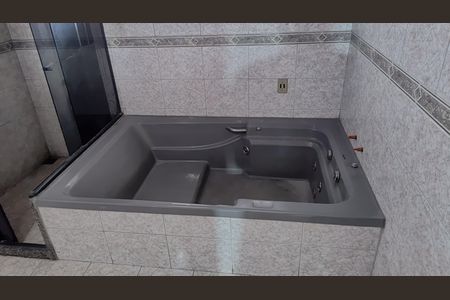 Casa para alugar com 500m², 3 quartos e 2 vagasBanheiro da Suíte 1