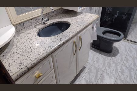 Casa para alugar com 500m², 3 quartos e 2 vagasBanheiro 2