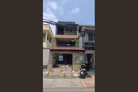 Casa para alugar com 500m², 3 quartos e 2 vagasFachada