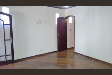 Casa para alugar com 500m², 3 quartos e 2 vagasSuíte 1