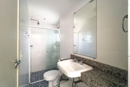 Banheiro Social de apartamento para alugar com 1 quarto, 42m² em Vila Mariana, São Paulo