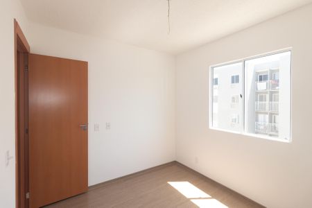 Quarto 1 de apartamento para alugar com 2 quartos, 45m² em Guaratiba, Rio de Janeiro