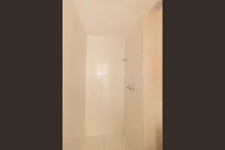 Apartamento para alugar com 45m², 2 quartos e sem vagaBanheiro