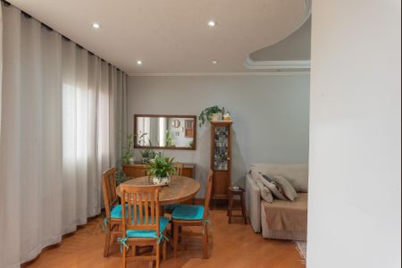 Apartamento à venda com 74m², 3 quartos e 1 vagaSala