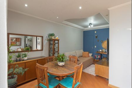 Sala de apartamento à venda com 3 quartos, 74m² em Jardim das Bandeiras, Campinas