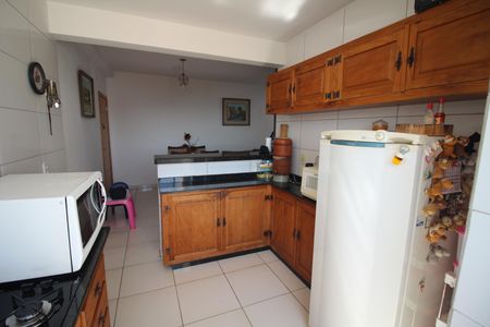 Apartamento à venda com 70m², 2 quartos e 2 vagasCozinha