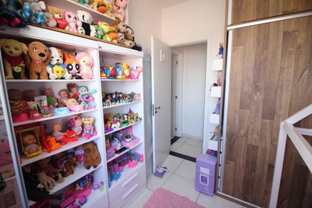 Apartamento à venda com 70m², 2 quartos e 2 vagasQuarto 2