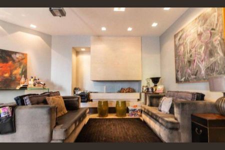 Apartamento à venda com 220m², 4 quartos e 3 vagasFoto 02