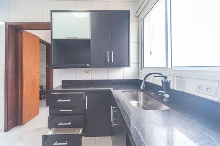 Apartamento para alugar com 96m², 3 quartos e 2 vagas Apartamento para alugar com 96m², 3 quartos e 2 vagasCozinha
