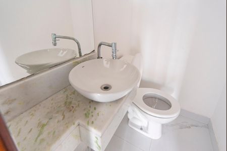 Lavabo de apartamento para alugar com 3 quartos, 96m² em Campestre, Santo André