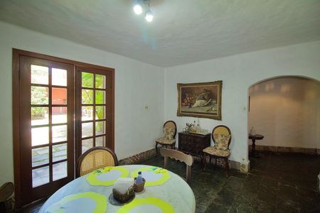 Casa à venda com 485m², 3 quartos e 6 vagasSala de Jantar