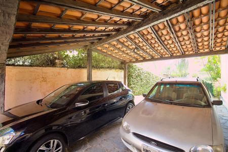 Casa à venda com 485m², 3 quartos e 6 vagasGaragem