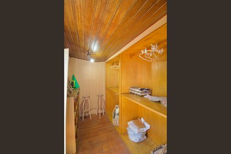 Casa à venda com 485m², 3 quartos e 6 vagasCloset da Suíte 1