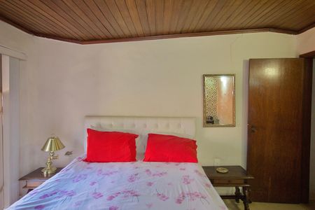 Casa à venda com 485m², 3 quartos e 6 vagasSuíte 2