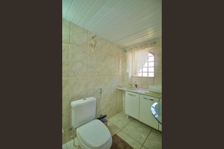 Casa à venda com 485m², 3 quartos e 6 vagasBanheiro da Suíte 2