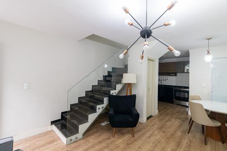 Casa de condomínio à venda com 110m², 2 quartos e 2 vagas Casa de condomínio à venda com 110m², 2 quartos e 2 vagasSala