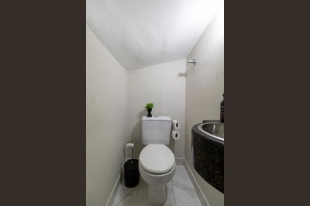 Casa de condomínio à venda com 110m², 2 quartos e 2 vagas Casa de condomínio à venda com 110m², 2 quartos e 2 vagasLavabo