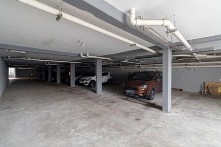 Casa de condomínio à venda com 110m², 2 quartos e 2 vagas Casa de condomínio à venda com 110m², 2 quartos e 2 vagasÁrea Comum - Garagem