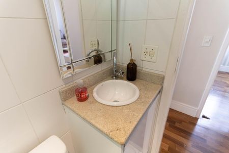 Apartamento para alugar com 68m², 2 quartos e 1 vagaBanheiro Social