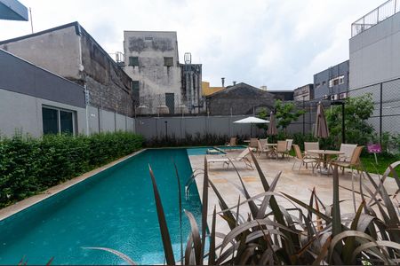 Apartamento para alugar com 36m², 2 quartos e sem vagaÁrea Comum - Piscina