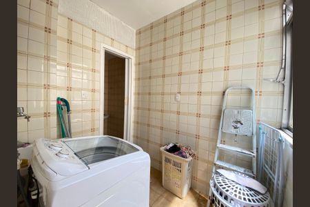 Apartamento à venda com 67m², 2 quartos e 1 vaga Apartamento à venda com 67m², 2 quartos e 1 vagaÁrea de Serviço