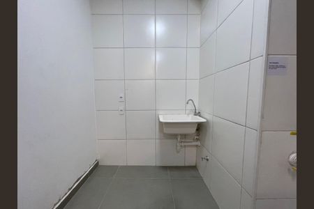 Apartamento à venda com 38m², 2 quartos e sem vaga Apartamento à venda com 38m², 2 quartos e sem vagaCozinha e Área de Serviço
