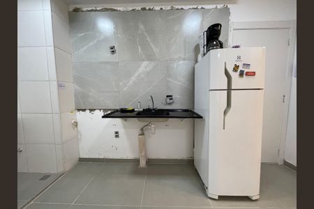 Apartamento à venda com 38m², 2 quartos e sem vaga Apartamento à venda com 38m², 2 quartos e sem vagaCozinha e Área de Serviço
