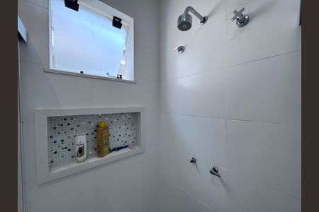 Casa de condomínio à venda com 407m², 5 quartos e 2 vagasSuíte 4 - Banheiro