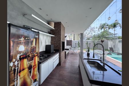 Casa de condomínio à venda com 407m², 5 quartos e 2 vagasÁrea externa