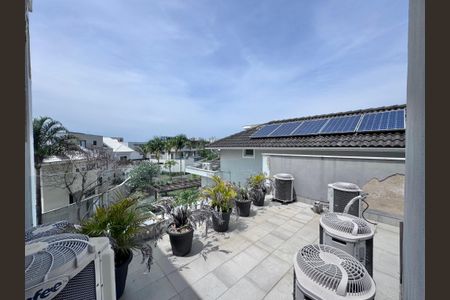 Casa de condomínio à venda com 407m², 5 quartos e 2 vagasÁrea Externa