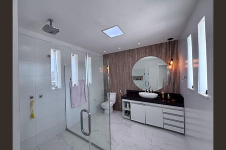 Casa de condomínio à venda com 407m², 5 quartos e 2 vagasBanheiro da Suíte 1