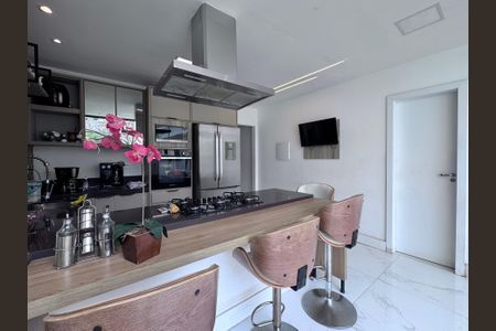 Casa de condomínio à venda com 407m², 5 quartos e 2 vagasCozinha