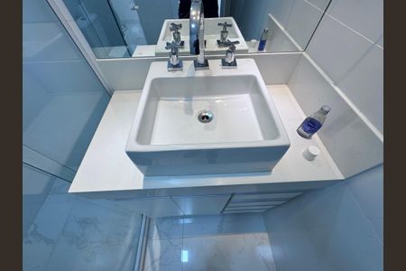 Casa de condomínio à venda com 407m², 5 quartos e 2 vagasSuíte 3 - Banheiro