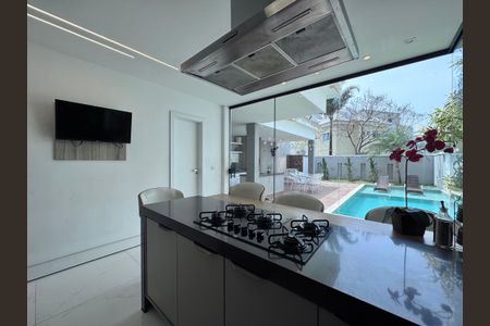 Casa de condomínio à venda com 407m², 5 quartos e 2 vagasCozinha