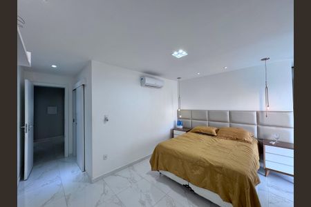 Casa de condomínio à venda com 407m², 5 quartos e 2 vagasSuíte 2