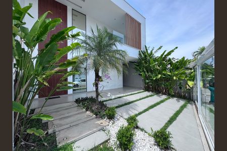 Casa de condomínio à venda com 407m², 5 quartos e 2 vagasÁrea externa