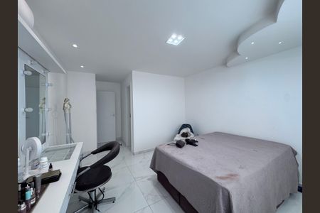 Casa de condomínio à venda com 407m², 5 quartos e 2 vagasSuíte 3