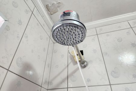 Casa à venda com 109m², 2 quartos e 2 vagas Casa à venda com 109m², 2 quartos e 2 vagasBanheiro