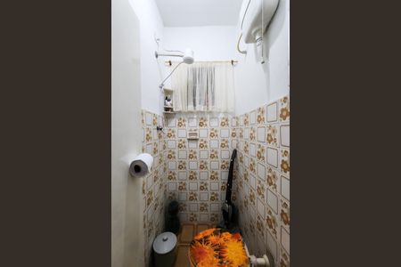 Casa à venda com 109m², 2 quartos e 2 vagas Casa à venda com 109m², 2 quartos e 2 vagasBanheiro de Serviço