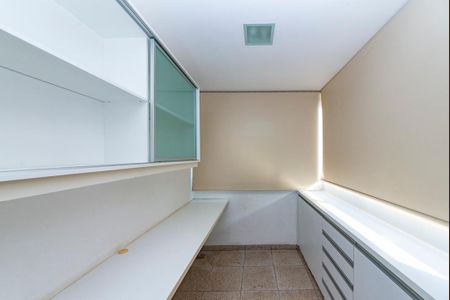 Apartamento à venda com 45m², 1 quarto e 1 vaga Apartamento à venda com 45m², 1 quarto e 1 vagaSuíte