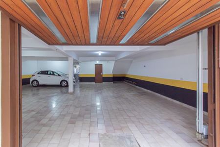 Casa à venda com 312m², 4 quartos e 8 vagasGaragem