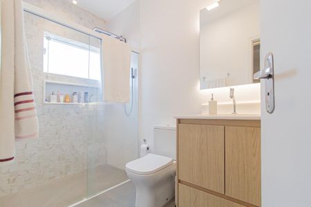 Casa à venda com 312m², 4 quartos e 8 vagasBanheiro da Suíte