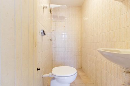 Casa à venda com 312m², 4 quartos e 8 vagasBanheiro da Edícula