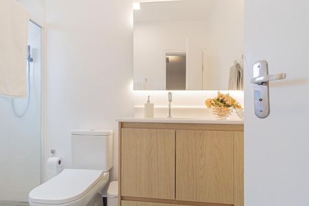 Casa à venda com 312m², 4 quartos e 8 vagasBanheiro da Suíte