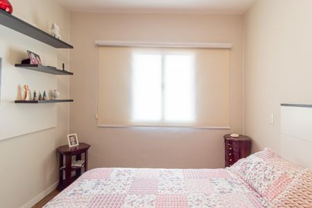 Casa à venda com 312m², 4 quartos e 8 vagasQuarto 2