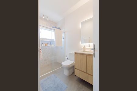 Casa à venda com 312m², 4 quartos e 8 vagasBanheiro da Suíte