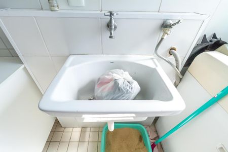 Apartamento à venda com 57m², 2 quartos e 1 vaga Apartamento à venda com 57m², 2 quartos e 1 vagaCozinha e Área de Serviço